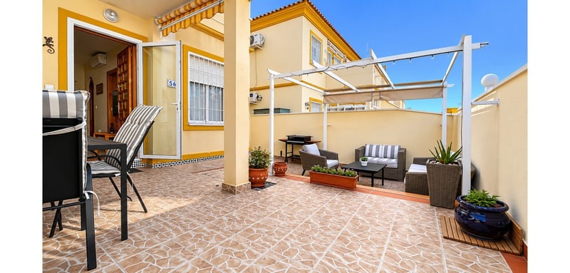 House in La Zenia - view 1