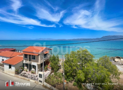 Apartment in Perigialion - view 1
