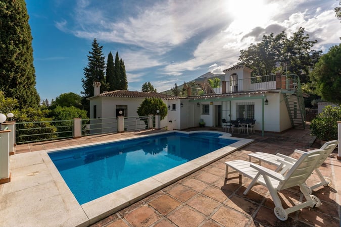 Apartment in Alhaurin el Grande - view 1