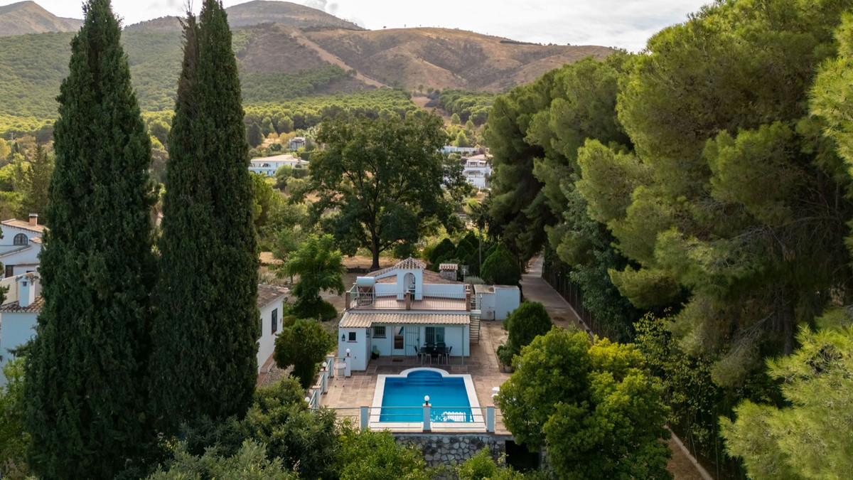 Apartment in Alhaurin el Grande - Image 2