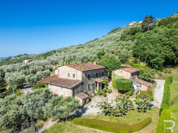 House in Serravalle Pistoiese - view 1