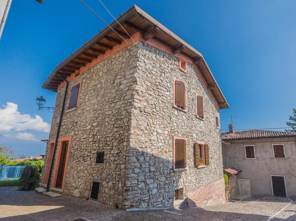 House in Gargnano - view 1