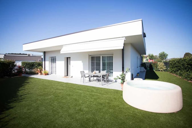 Villa in Carzago Riviera - view 1