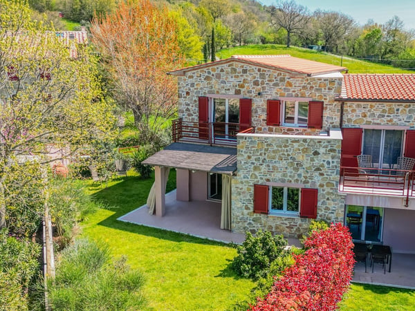 House in Manciano - view 1
