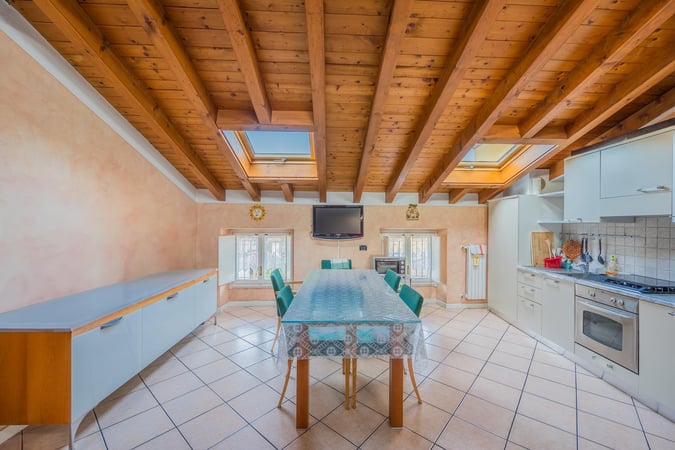 Apartment in Toscolano-Maderno - view 1