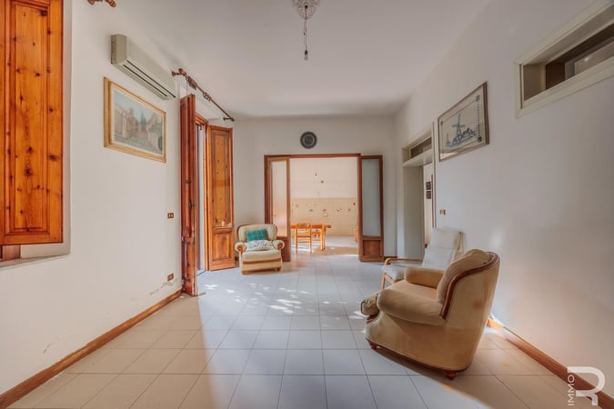 Villa in Florence - view 1