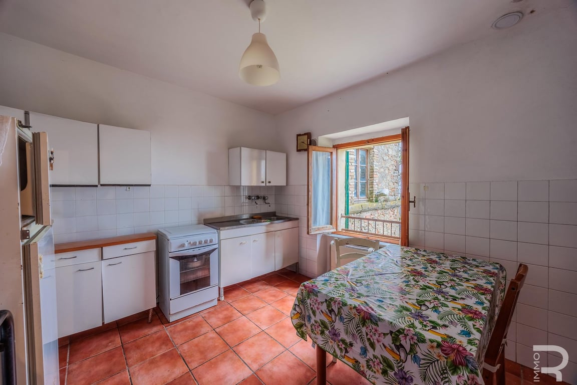 Apartment in San Casciano dei Bagni - Image 2