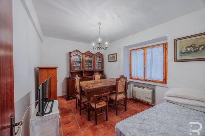 Apartment in San Casciano dei Bagni - view 1