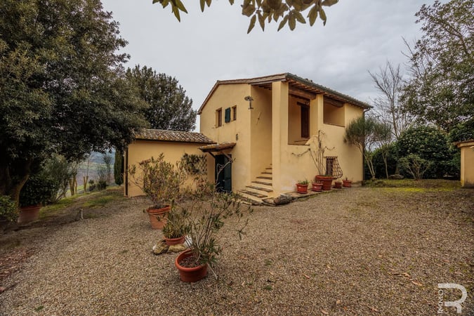 House in San Casciano dei Bagni - view 1