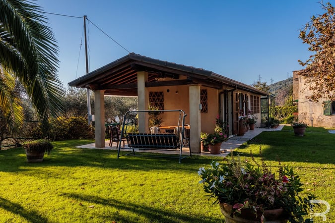 Villa in Camaiore - view 1