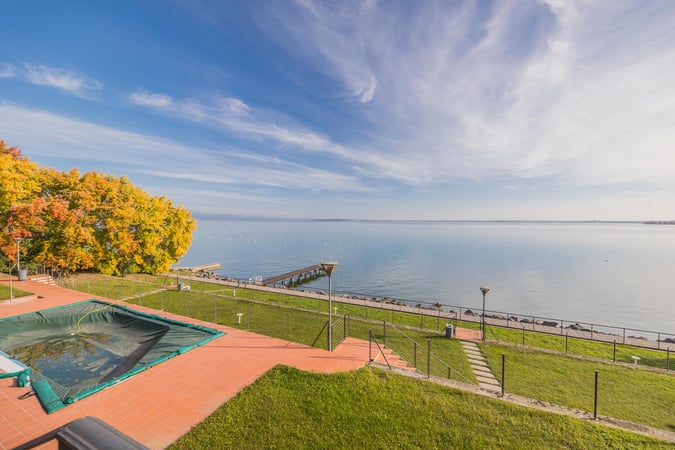 Apartment in Padenghe sul Garda - view 1
