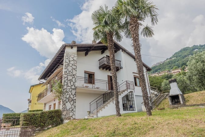 Villa in Tremosine sul Garda - view 1