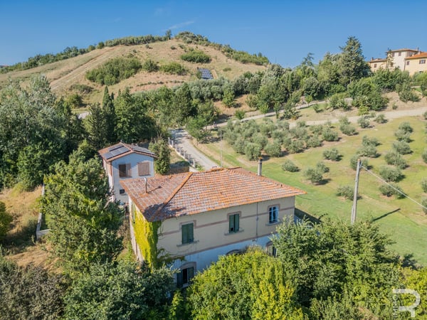 House in Castelfiorentino - view 1