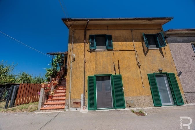 House in Scansano - view 1