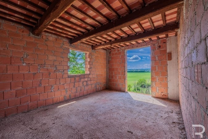 Villa in Marciano della Chiana - view 1