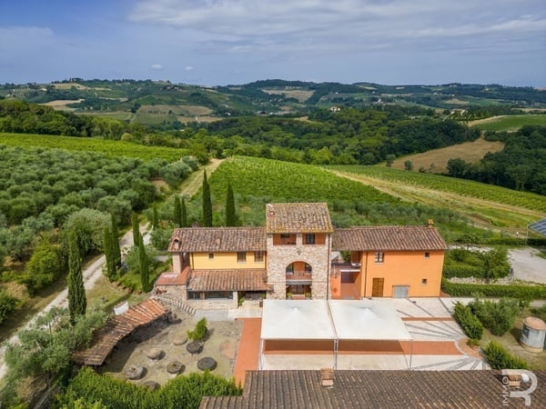 House in Montespertoli - view 1