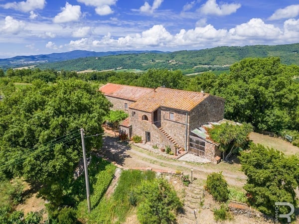 House in Monterotondo Marittimo - view 1