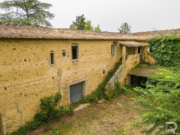 House in Poggibonsi - view 1