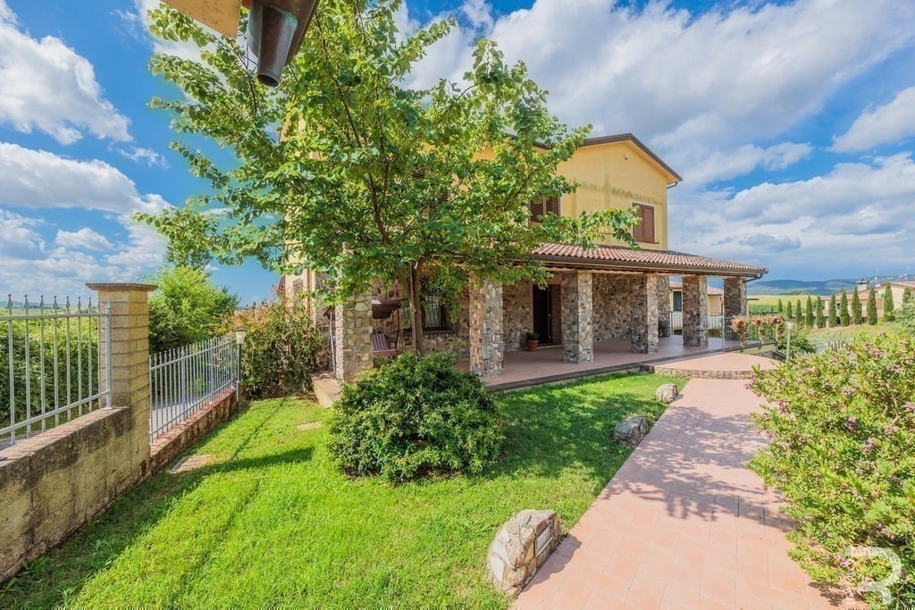 House in Orciano Pisano - Image 2