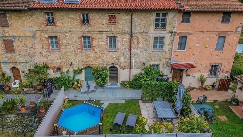 House in Camaiore - view 1