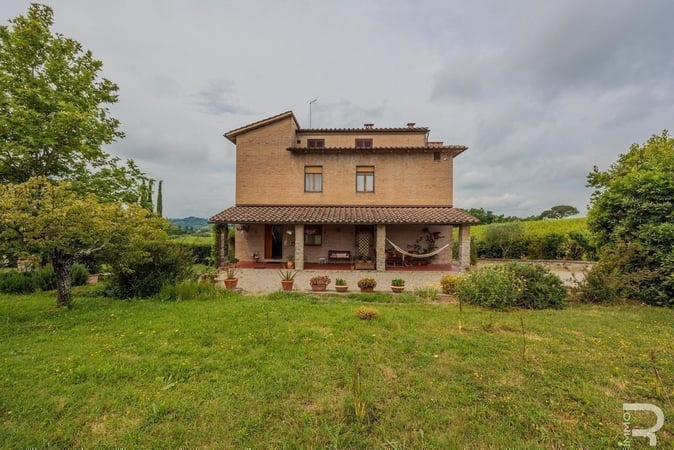 House in Castelnuovo Berardenga - view 1