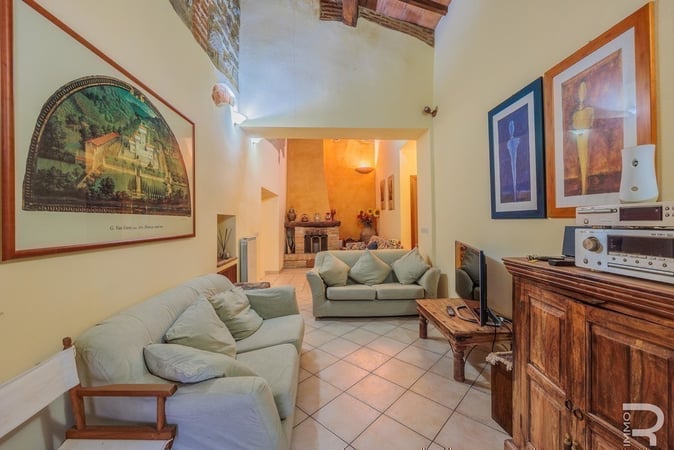 House in Castiglione della Pescaia - view 1