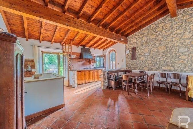 Apartment in Volterra - view 1