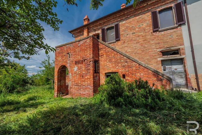 House in Montepulciano - view 1