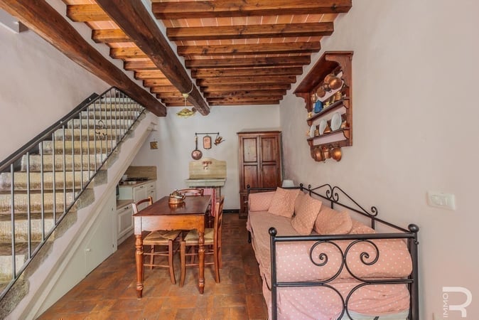 Apartment in Cortona - view 1
