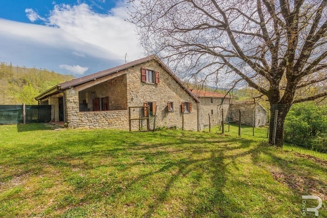 House in Pieve Santo Stefano - view 1