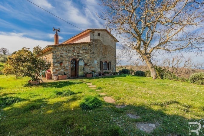 House in Scansano - view 1
