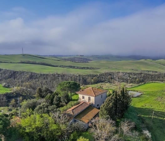House in Rapolano Terme - view 1