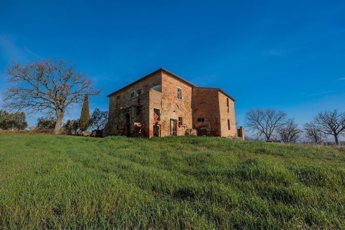 House in Torrita - view 1