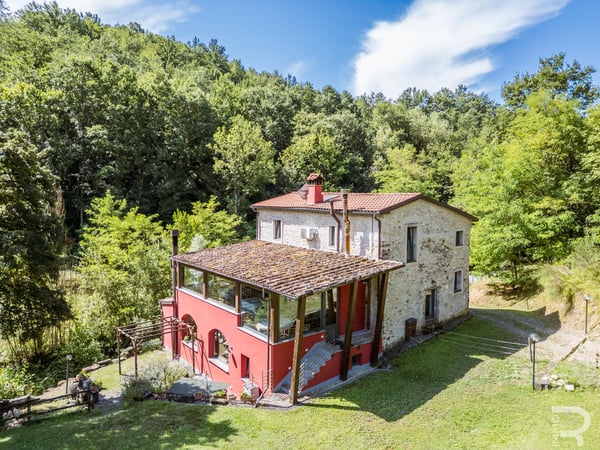 House in Licciana Nardi - view 1