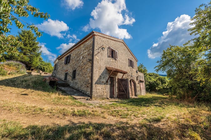 House in Arcidosso - view 1