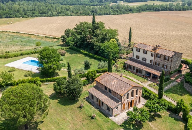 House in Terricciola - view 1