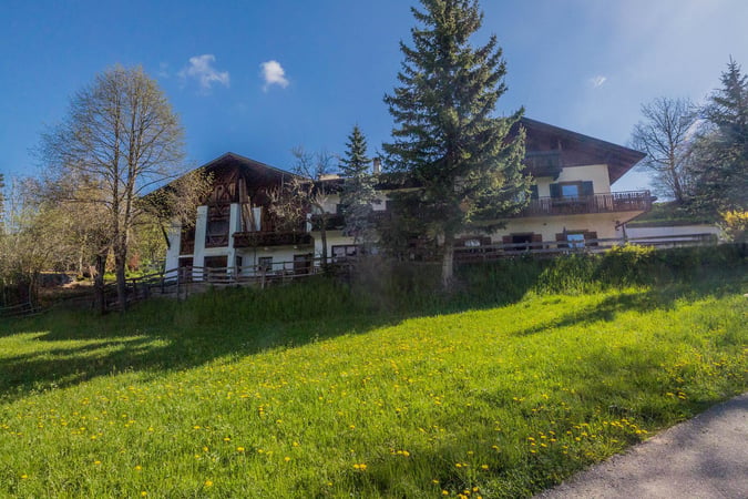 House in San Regolo - view 1
