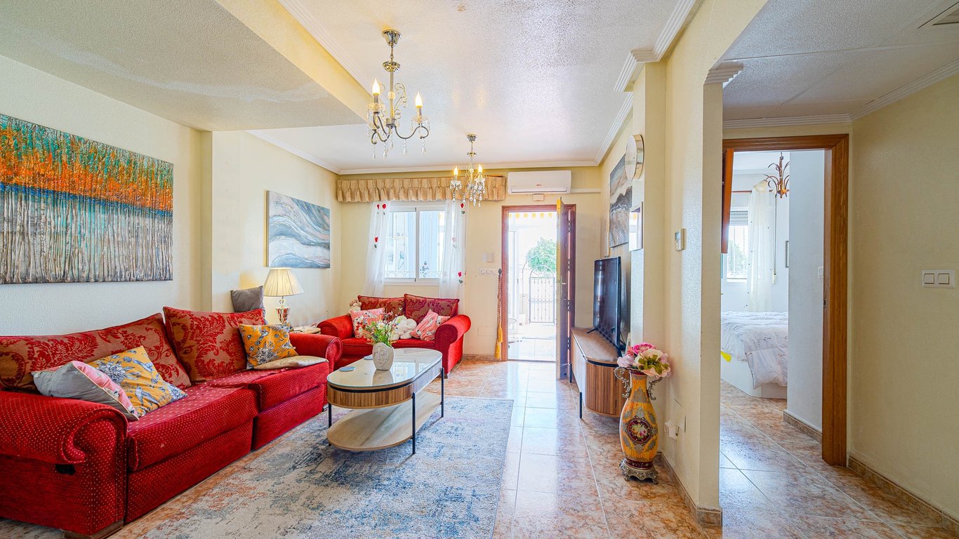 House in Punta Prima - Image 3