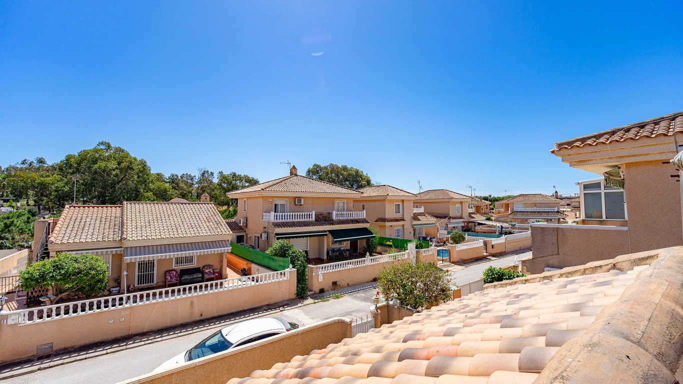 House in Punta Prima - Image 3