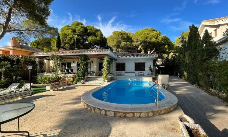 House in Dehesa de Campoamor - view 1