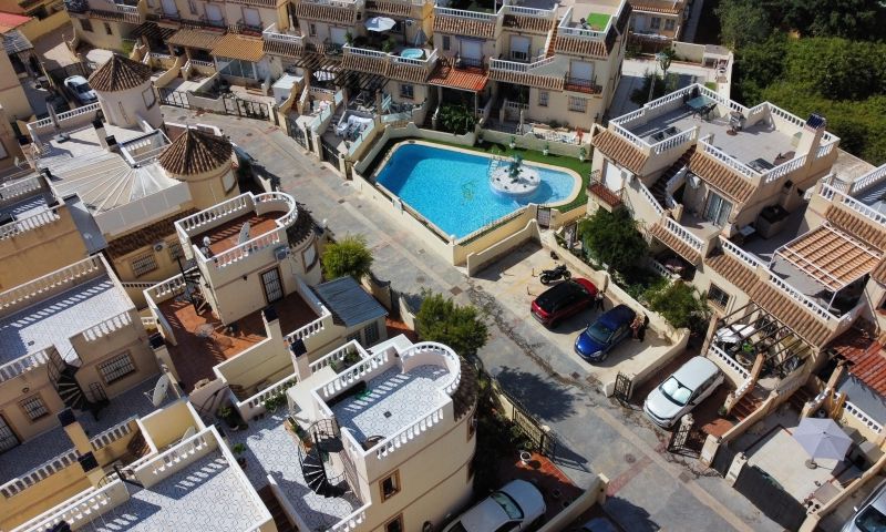 House in Urbanizacion los Balcones - Image 3