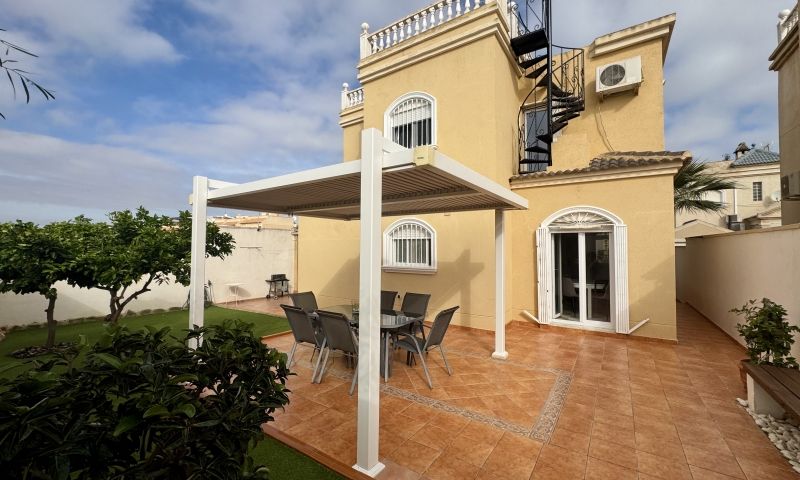 House in Torrevieja - Image 2