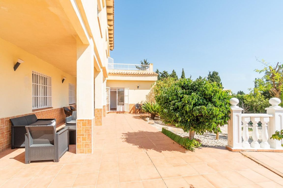 House in Torrevieja - Image 2