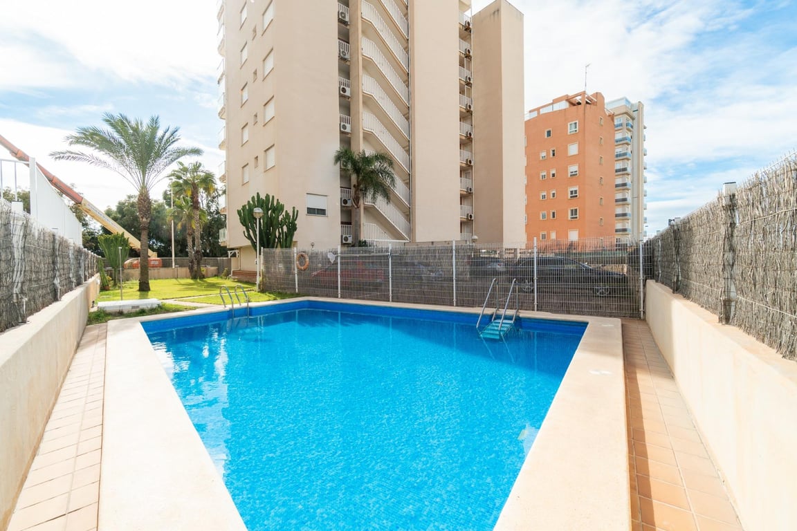Apartment in Guardamar del Segura - Image 2