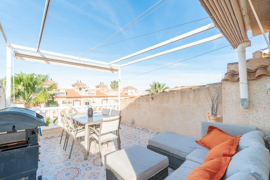 Apartment in Playa Flamenca - Image 2
