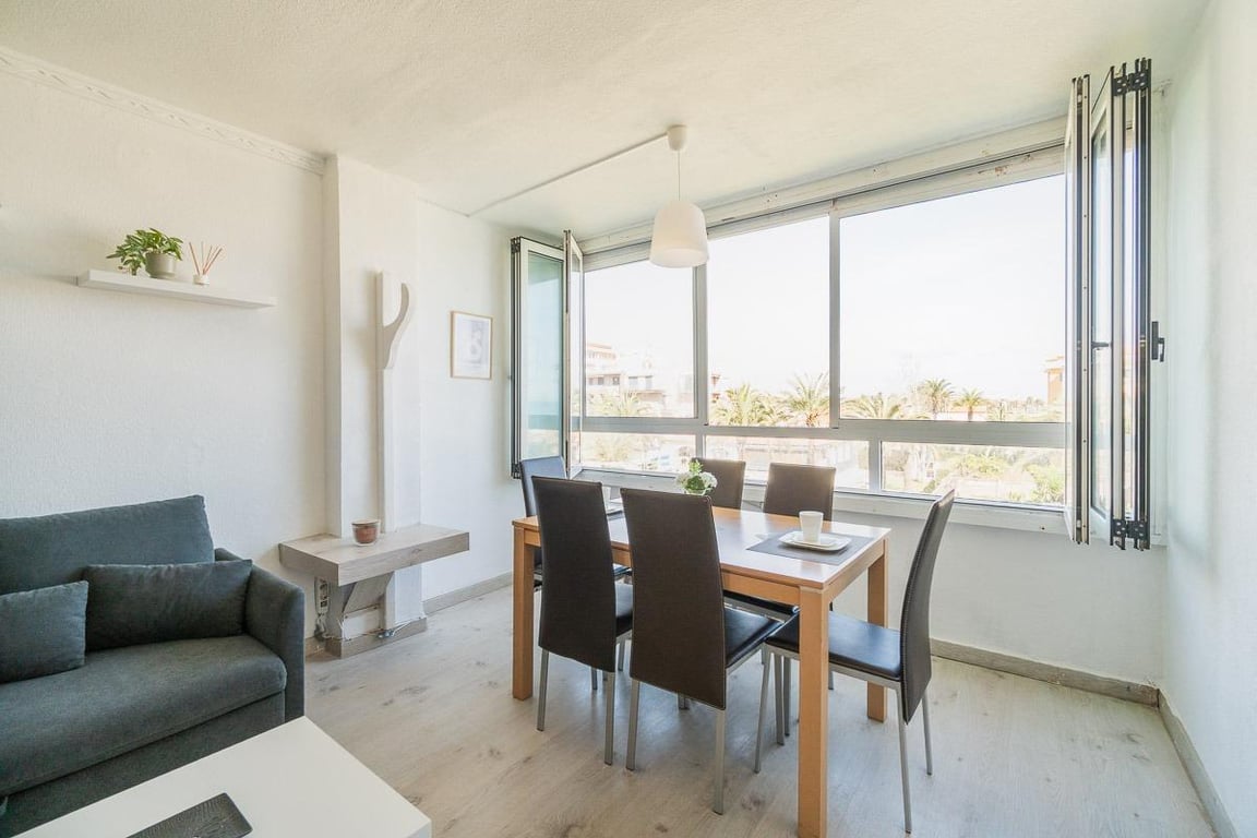 Apartment in Punta Prima - Image 3