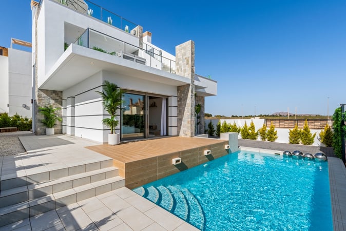 House in Los Alcazares - view 1