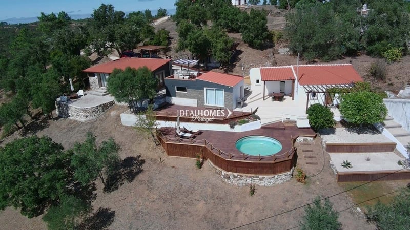 Villa in Cumeada - view 1