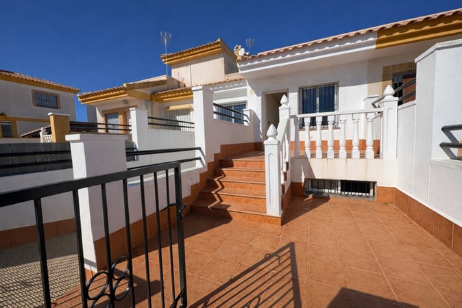 House in Sucina - view 1