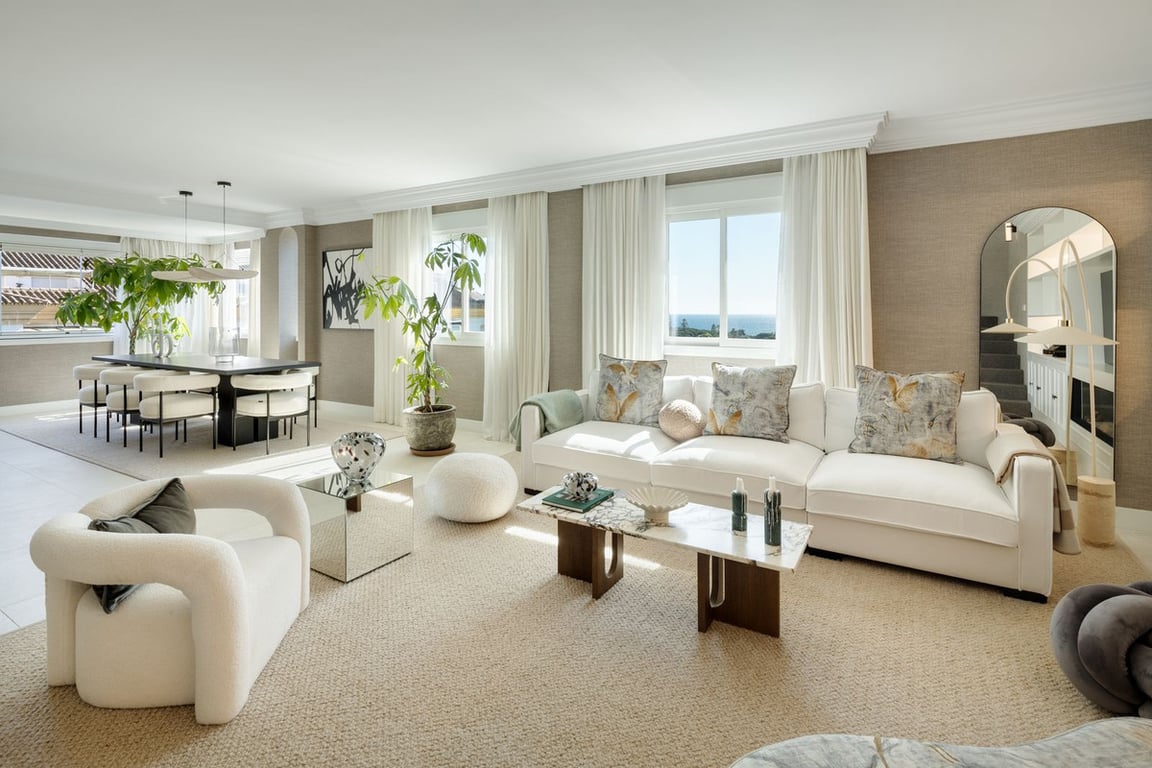 House in Nueva Andalucia - Image 2